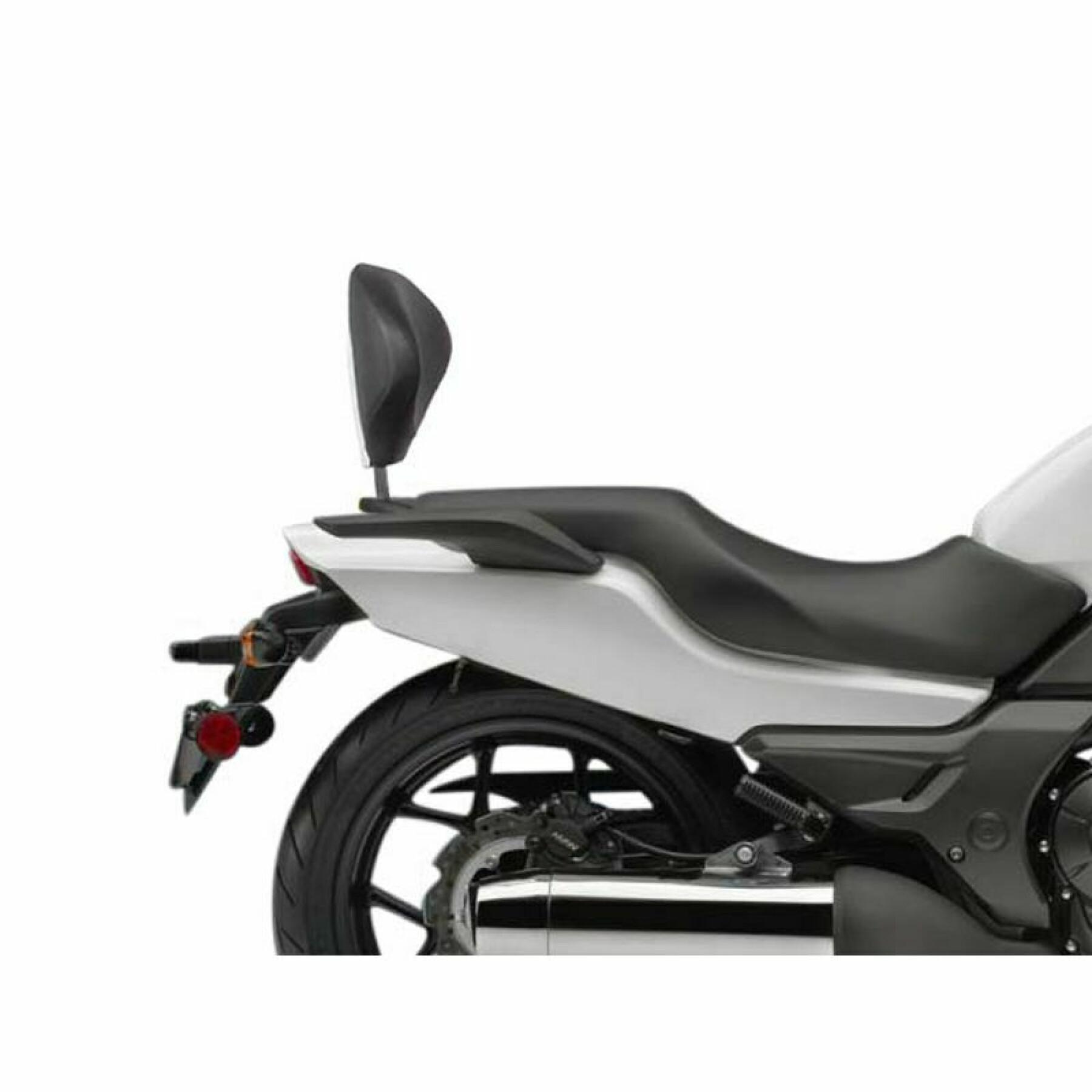 Montering av ryggstöd för motorcykel Shad Honda ctx 700